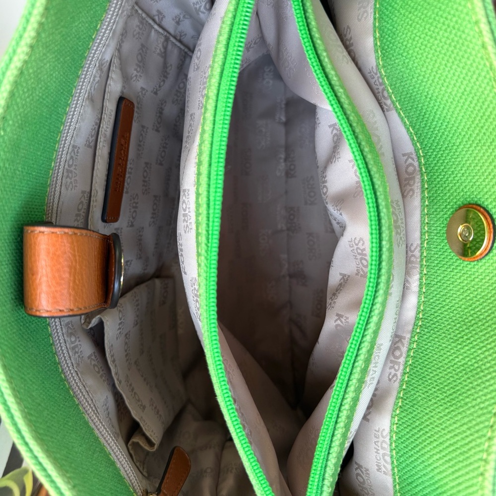 MICHAEL KORS 💚 Green Hamilton Handbag - Picture 11 of 16